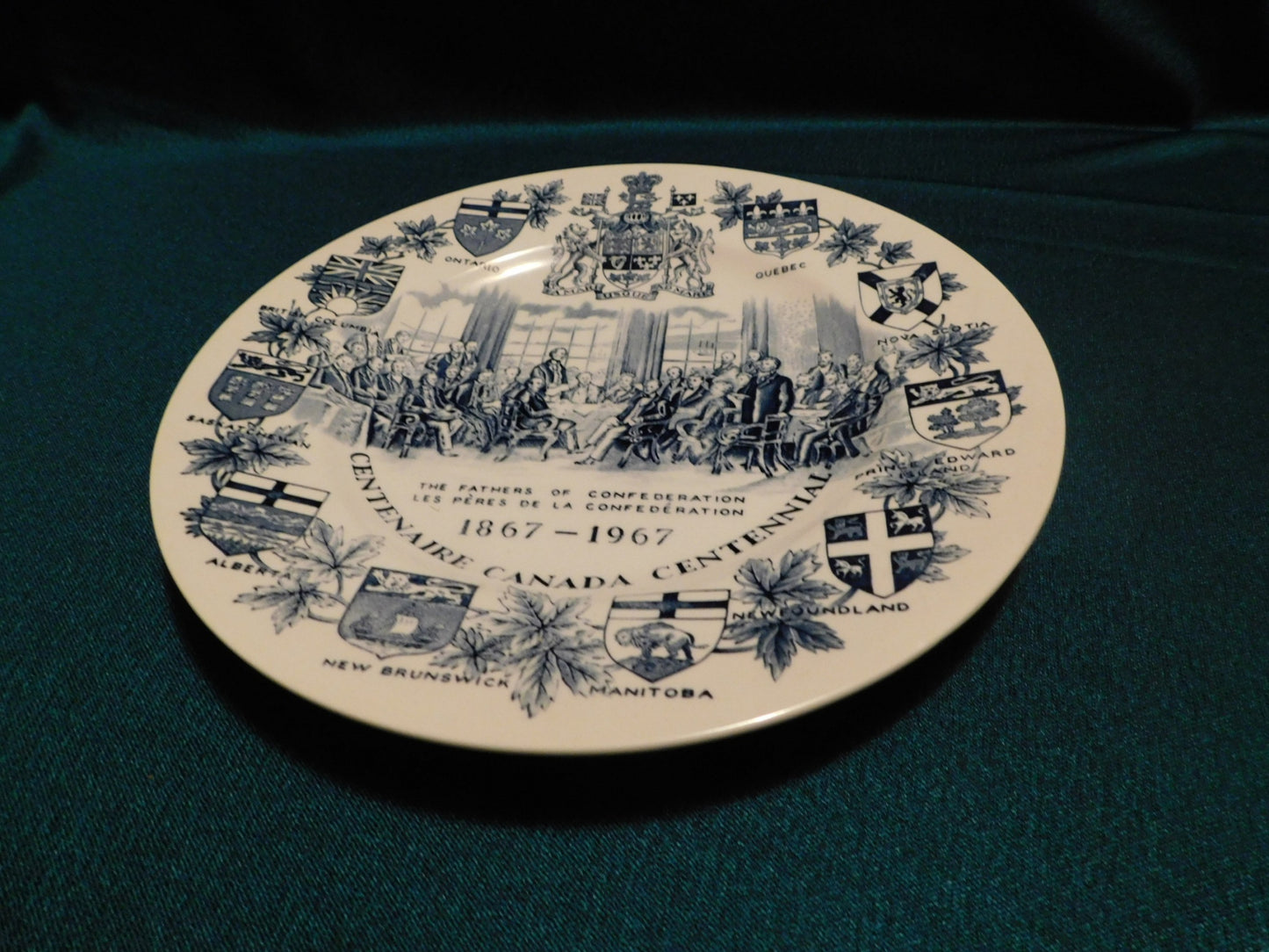 Wood and Sons Canada Centennial 10 inch plate near mint condition