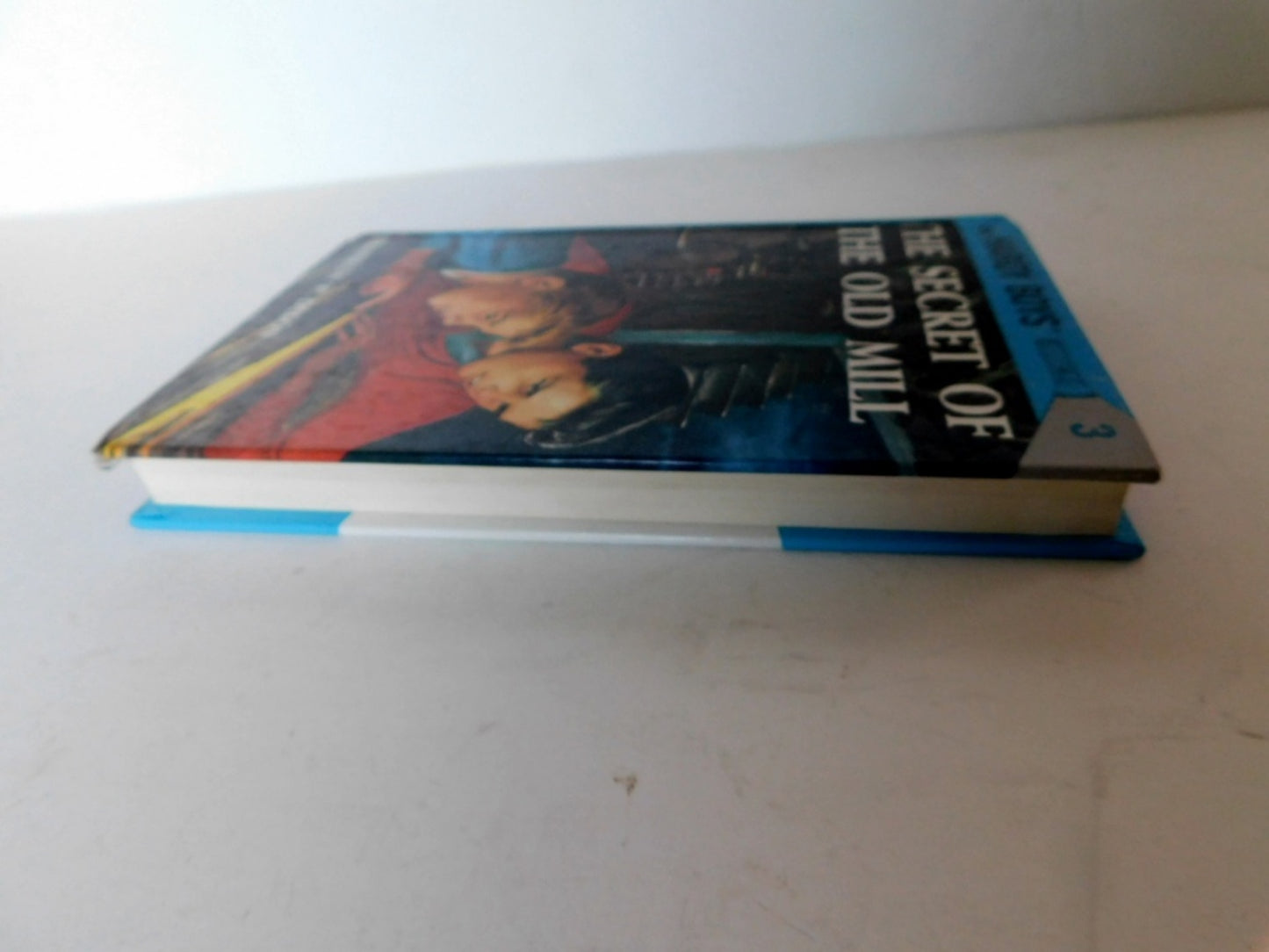 Hardy Boys hardcover book Secret of Old Mill Flashlight Edition No 3 (1990) NMC