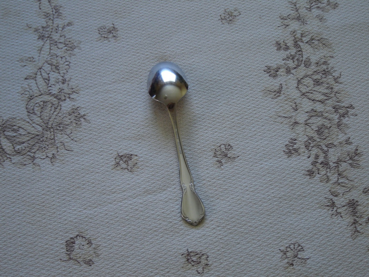 Oneidacraft Chateau (1961) stainless steel Youth Five O'clock spoon VGU