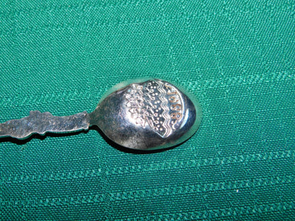 Easter 1988 commemorative silverplate souvenir collector spoon VGU