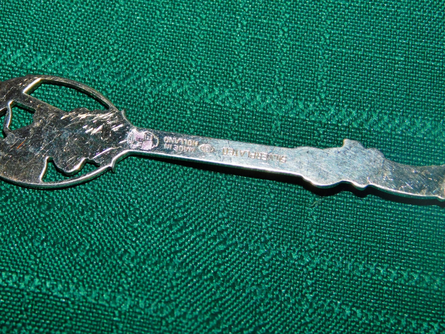 Easter 1988 commemorative silverplate souvenir collector spoon VGU