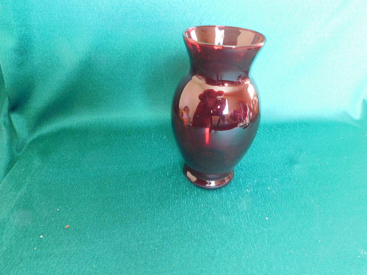 Ruby vase etched flower smooth VGU