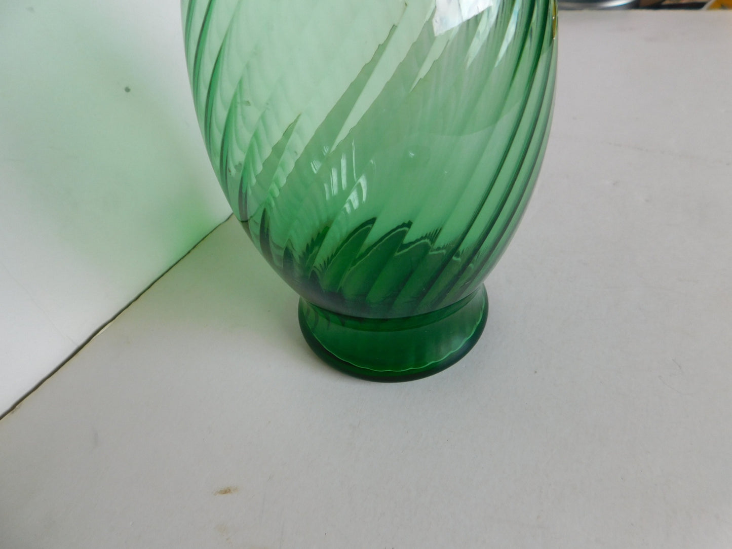 Green glass vase ruffled top VGU