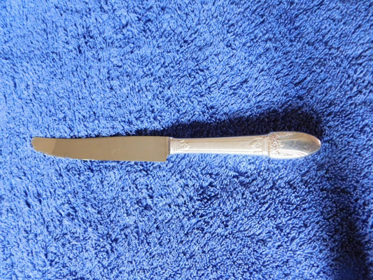 1847 Rogers Bros. First Love (1937) new French hollow knife VGU - Items Tried And True