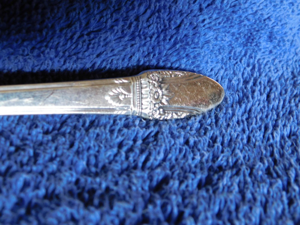 1847 Rogers Bros. First Love (1937) flat handle master butter knife VGU - Items Tried And True