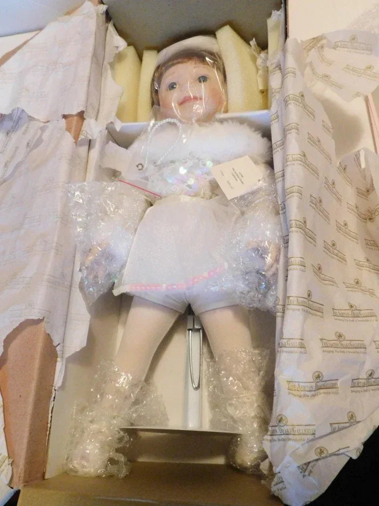 Ashtonƒ??Drake Porcelain Doll ƒ?? ƒ??My Little Ballerinaƒ?� by Kathy Barryƒ??Hippensteel w/ COA & Original Box