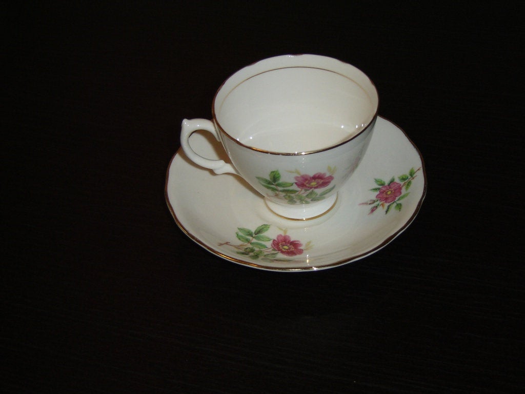 Royal Vale pink flower cup and saucer VGU - Items Tried And True