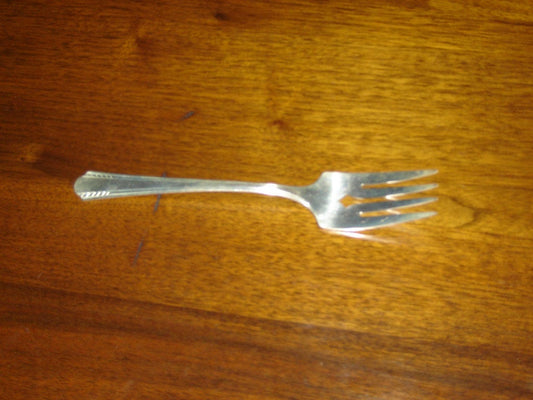 Reliance Mansfield (1932) silverplate Medium Solid Cold Meat Serving Fork - Items Tried And True