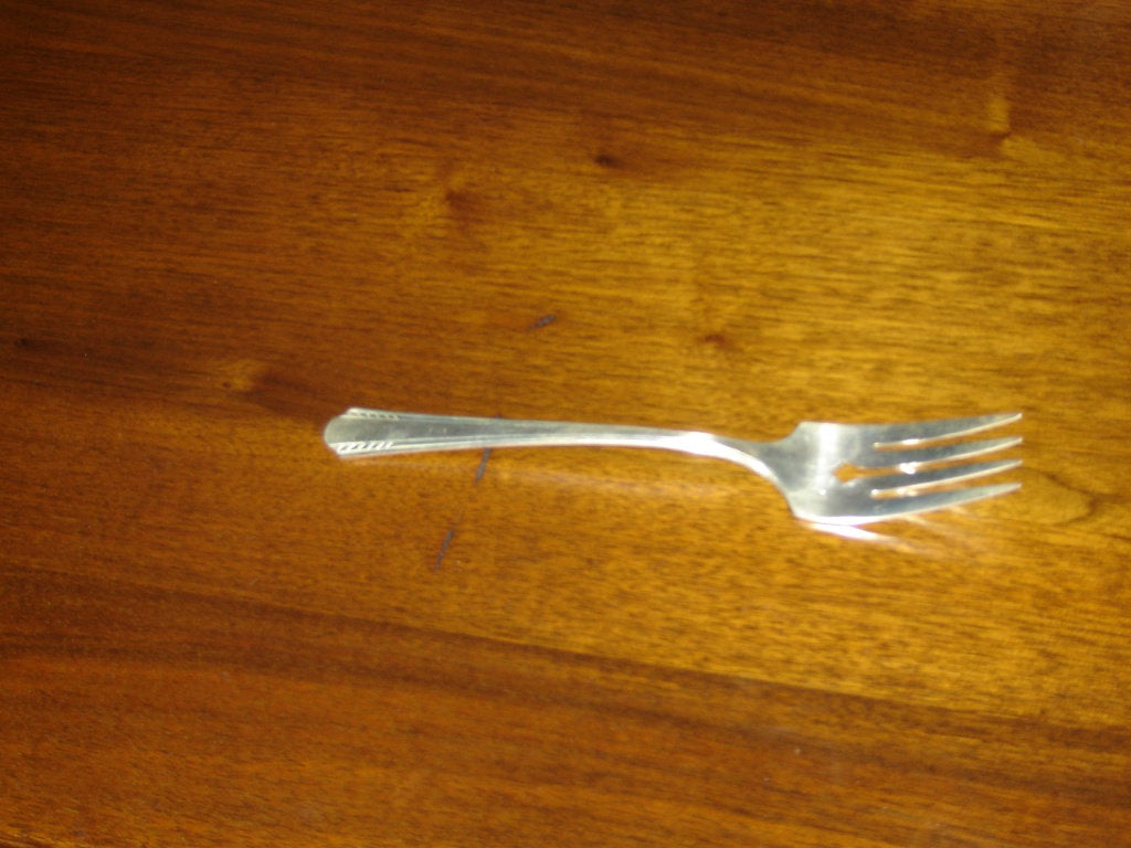 Reliance Mansfield (1932) silverplate Medium Solid Cold Meat Serving Fork - Items Tried And True