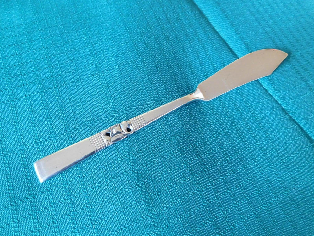 Community Morning Star (1948) flat handle master butter knife GUC