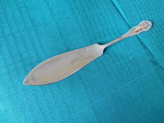 B Bros cameo scroll design master butter knife VGU - Items Tried And True