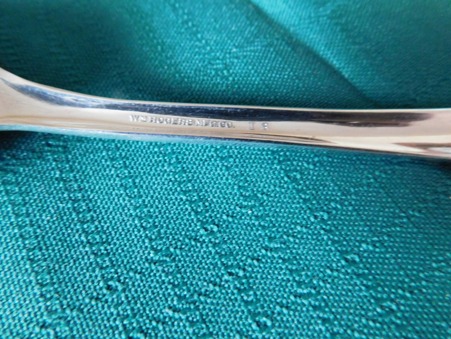 Wm. Rogers Mfg. Meadow Flower (1940) place oval soup spoon VGU - Items Tried And True