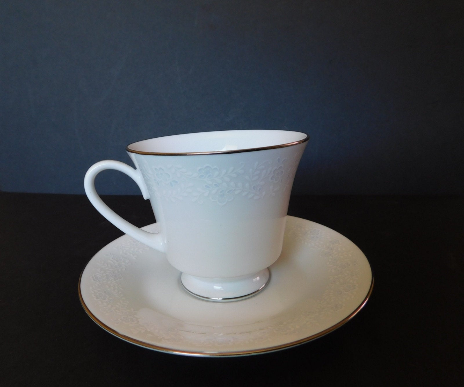 Noritake Coronal (1975) teacup and saucer near mint condition - Items Tried And True