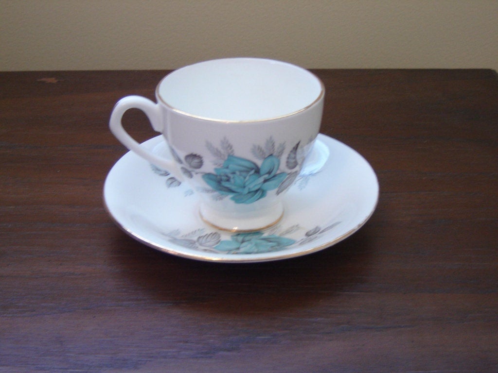 Elizabethan 878 blue Rose cup and saucer VGU - Items Tried And True