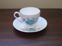 Elizabethan 878 blue Rose cup and saucer VGU