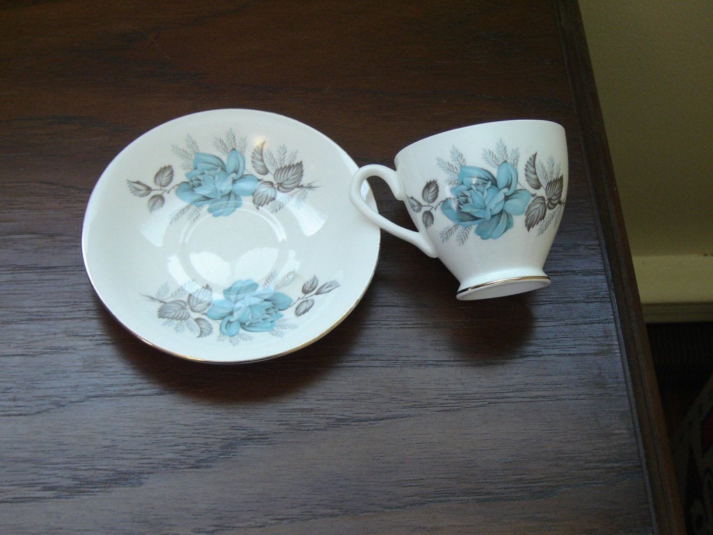 Elizabethan 878 blue Rose cup and saucer VGU - Items Tried And True