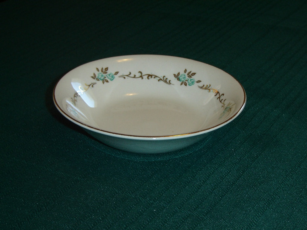 Johnson Brothers Sovereign Potters Wedding Day dessert bowl VGU - Items Tried And True