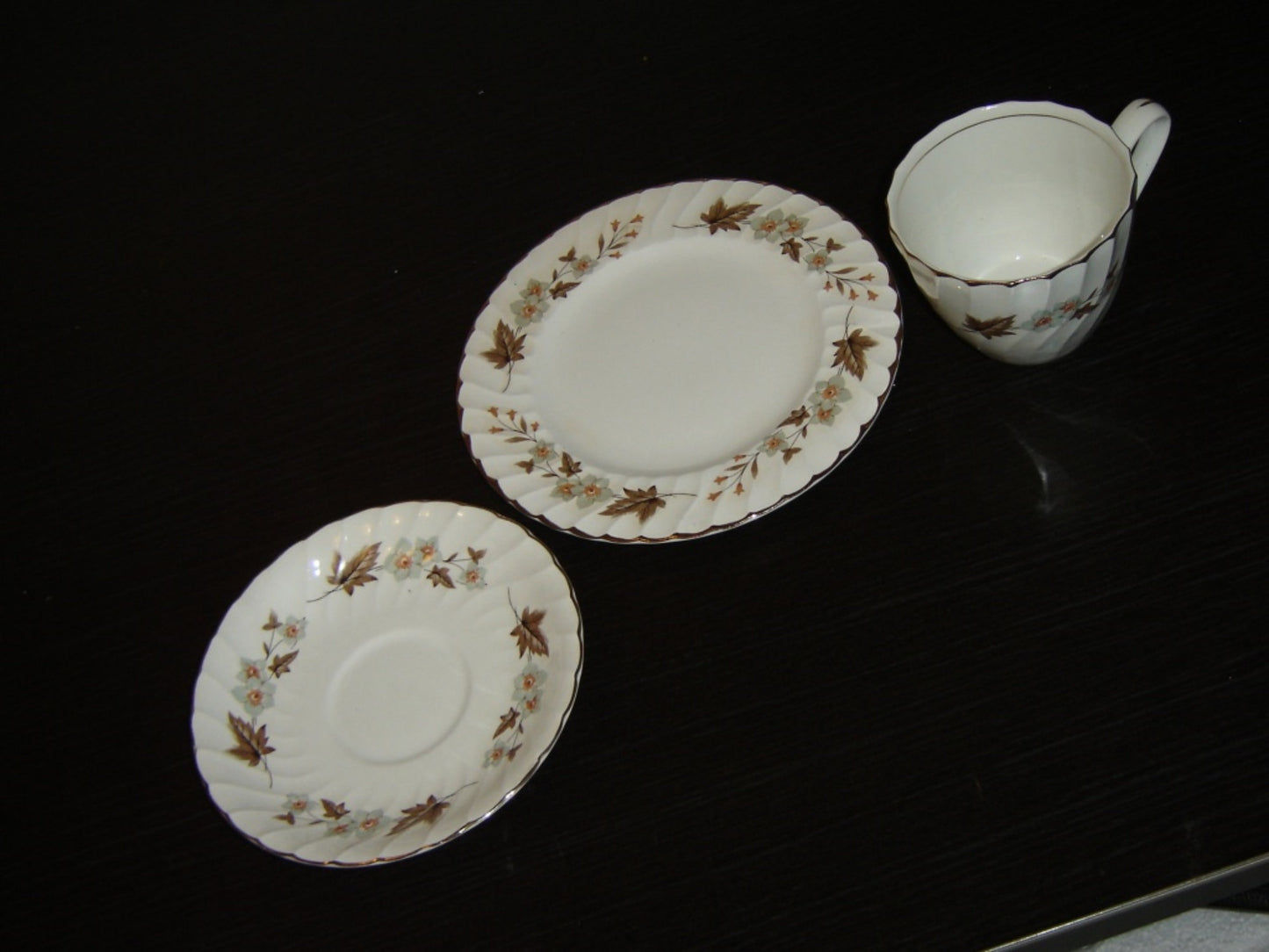 H. Aynsley 34 brown leaf flower snack set VGU - Items Tried And True