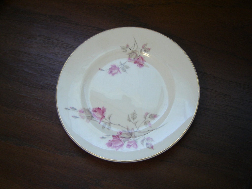 Crown Staffordshire English Rose salad plate - Items Tried And True