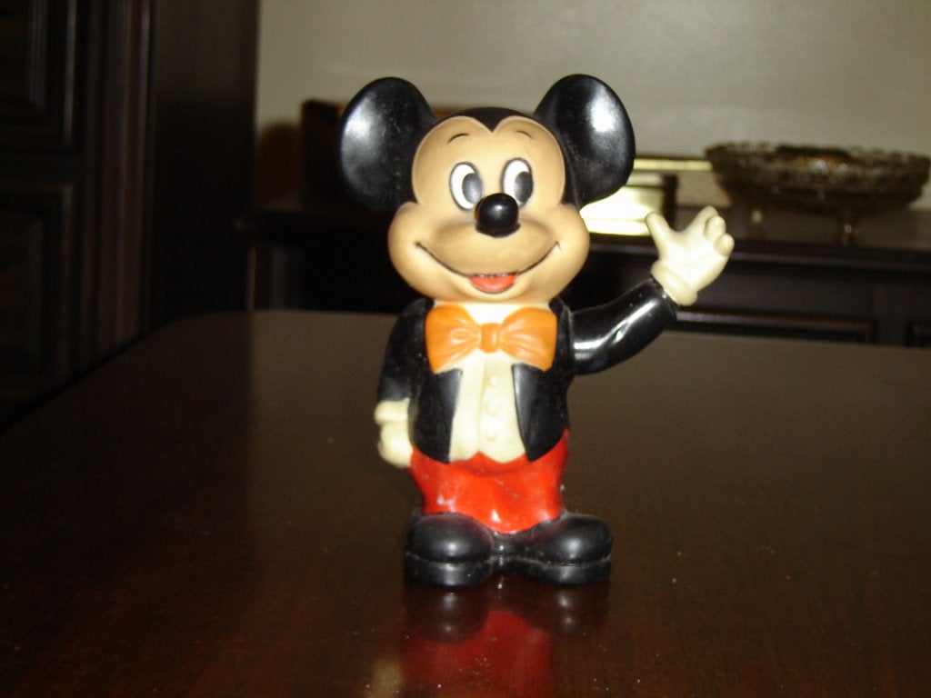 Mickey Mouse coin bank VGU - Items Tried And True