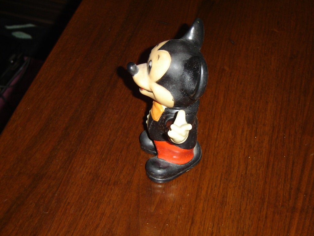 Mickey Mouse coin bank VGU - Items Tried And True