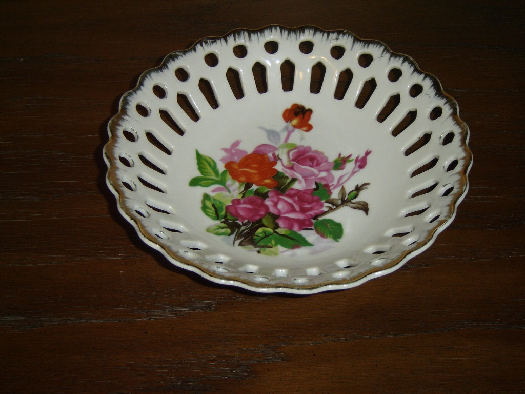 Vintage pink orange Roses pierced bowl VGU - Items Tried And True