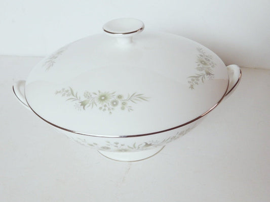 Wedgwood Westbury (1965) Round Covered Vegetable dish NMC - Items Tried And True