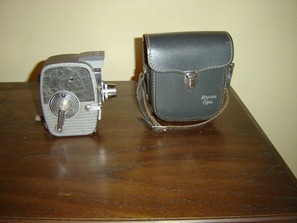 Vintage Keystone Capri K25 8 mm movie camera with case f2.3 half inch