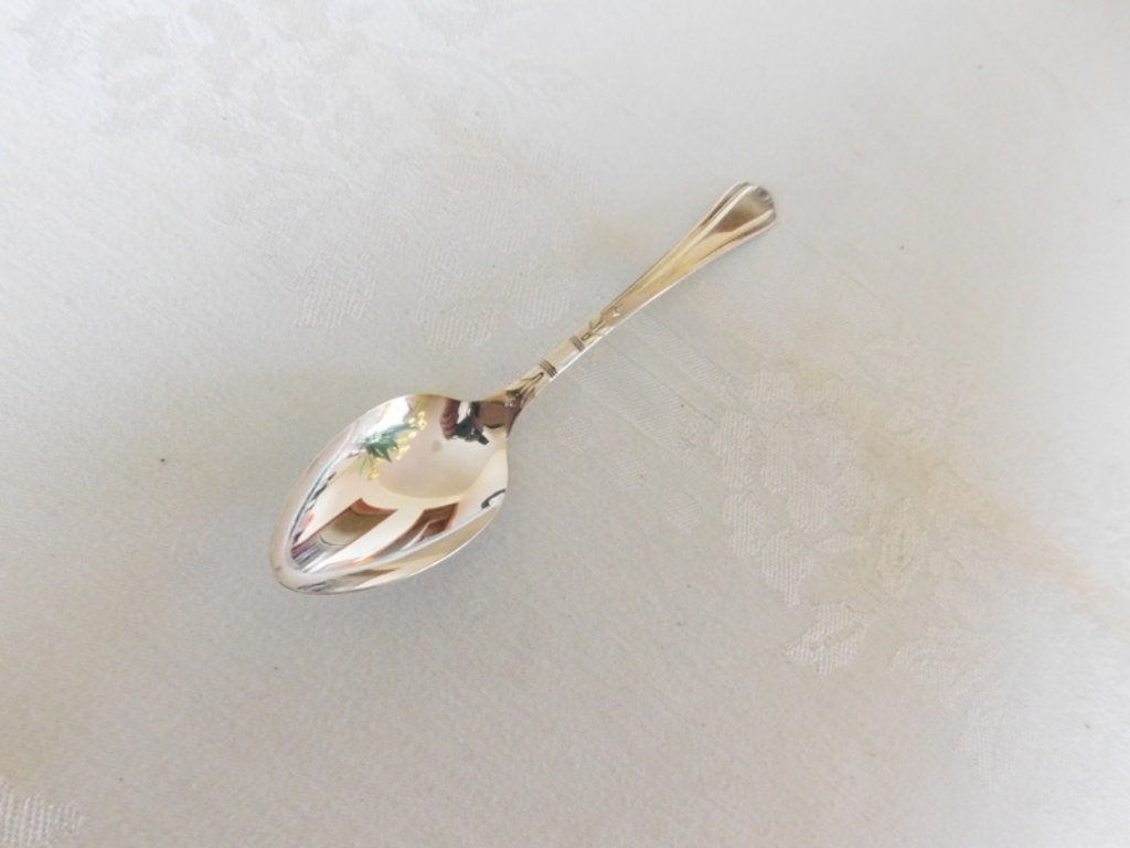 Tudor Plate June-Nursery (1932) place oval soup spoon VGU - Items Tried And True