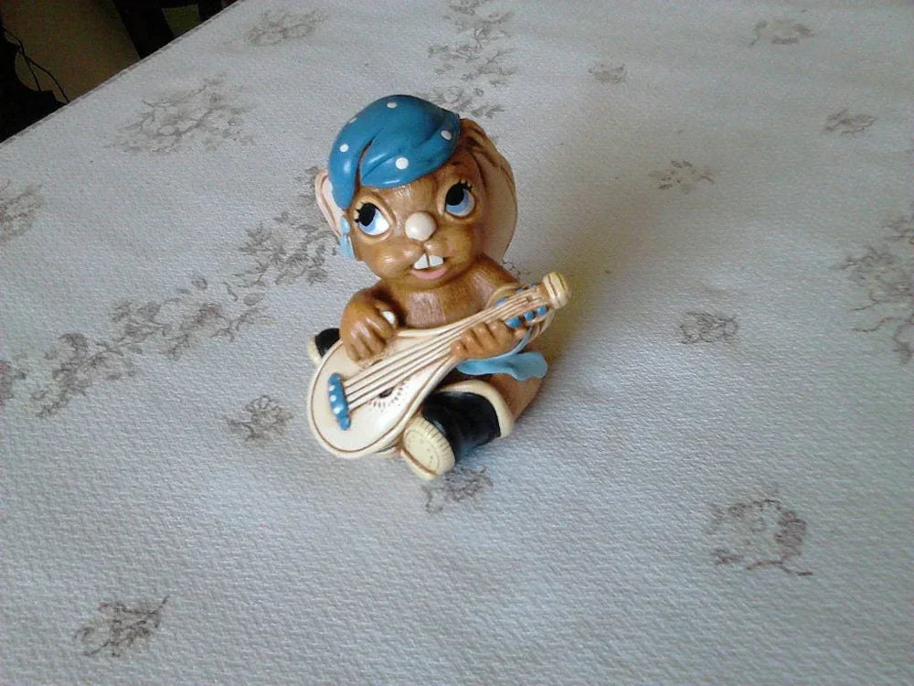 Pendelfin Casanova (1982) blue hat stoneware figurine from England
